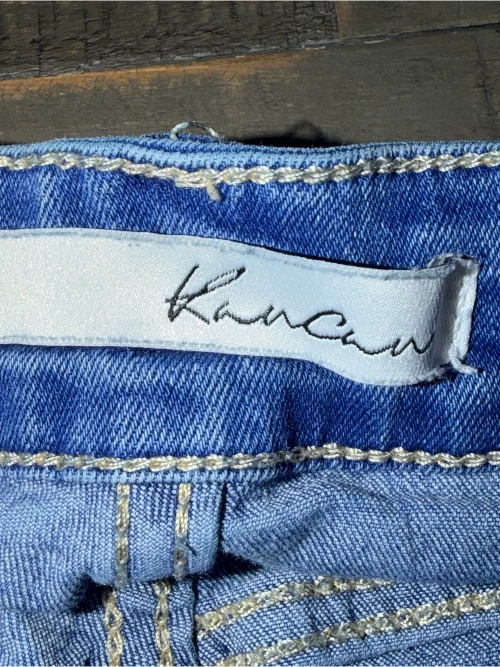 Women's juniors size 9 shorts KanCan Mid Wash Distressed Denim‎ Roll Cuff Shorts